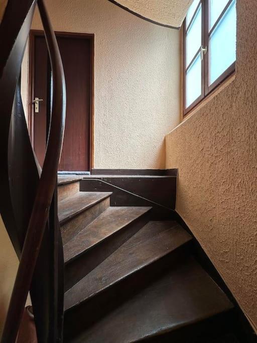 Morgan' Appartement Лаон Екстериор снимка